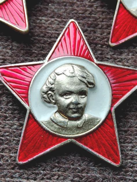 Set Of 5 Pcs Vintage Soviet Pin Red Star Vintage Pin Young Etsy Uk