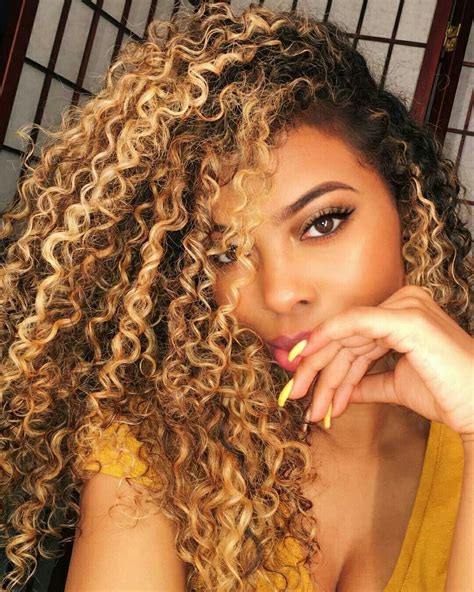 43 The Right Hair Color For Curly Hair This Winter With Images Colored Curly Hair Blonde