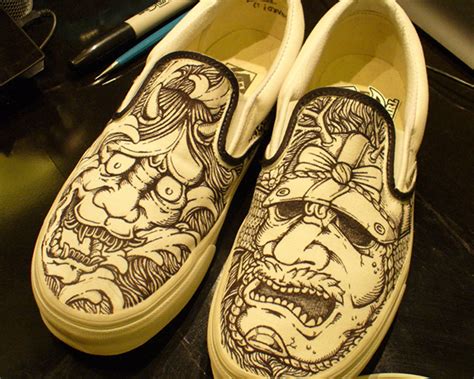 Search images from huge database containing over 1,250,000 drawings. Shoe Drawings on Behance