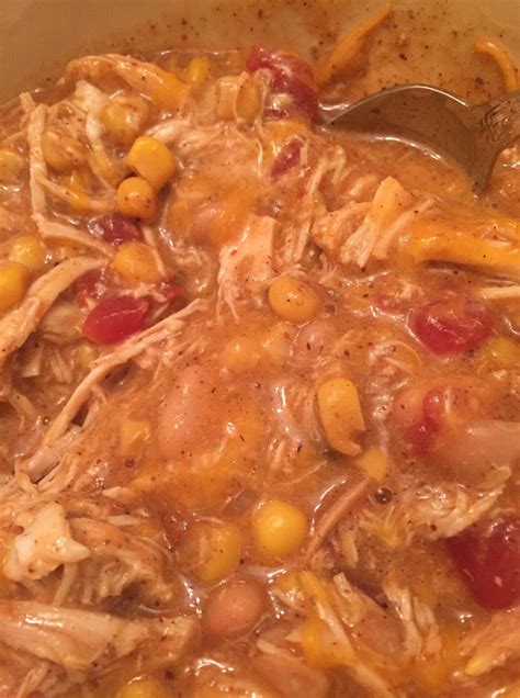 I'm working with hurst beans to bring you new ways to use their dried beans and today we're featuring their great northern beans in my white bean and ham soup! White Chicken Chili (Crock pot) | Crockpot white chicken ...