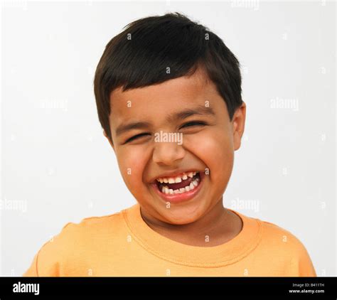 Indian Kid Shouting Hi Res Stock Photography And Images Alamy