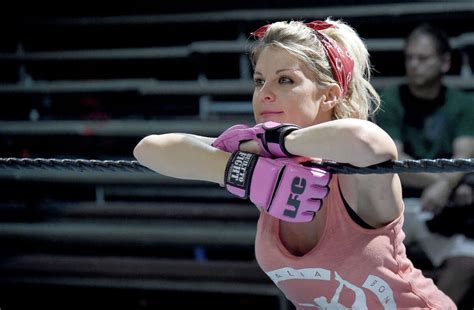 Lingerie Fighting Championships Teri London Is A Former Beyonce Backup