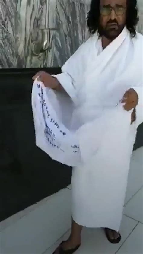 a yemeni man has been arrested in mecca by saudi police while he was on his umrah pilgrimage