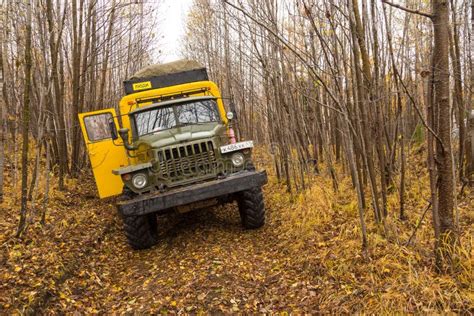 Russian Off Road Extreme Expedition Truck With Passengers Kamchatka