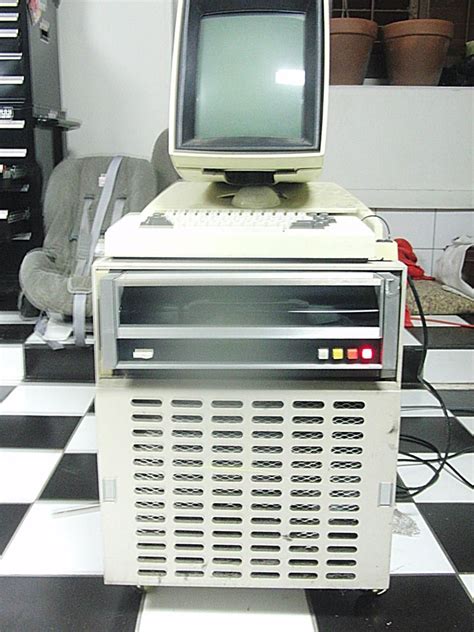 Xerox Alto1973 First Computer To Use The Desktop Metaphor And Mouse