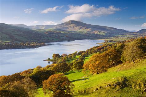 Rien de tel que de passer des moments tranquilles au bord du lac ou de se baigner quand le temps le permet. Le Nord du Pays de Galles dans le Top 10 des régions à ...