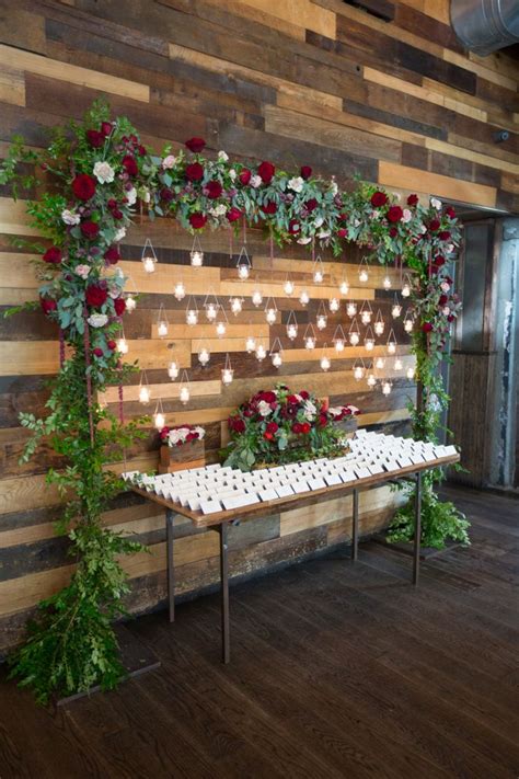 30 Awesome Winter Red Christmas Themed Festival Wedding Ideas