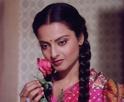 Happy Birthday Rekha Ten Iconic Roles Of The Bollywood Diva Bollywood News The Indian Express