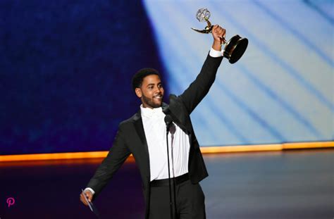 Heres What You Need To Know About The First Afro Latino To Win An Emmy Pulso
