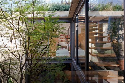 Gleaming Glass A House With Four Green Courtyards Designs And Ideas On