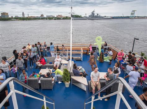 30 Things To Do Along Philadelphias Delaware River Waterfront — Visit