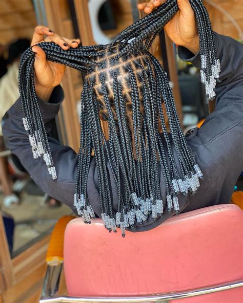 Knotless Braids With Beads Ideas To Try In Short Box Braids
