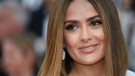 Salma Hayek Shares Nude Picture Taken In The Good Old Days Fans React Hello