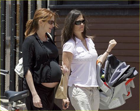 julia roberts bares her belly photo 440701 photos just jared celebrity news and gossip