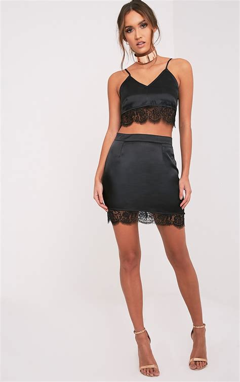 Lilo Black Satin Lace Hem Mini Skirt Prettylittlething Usa