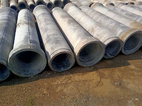 Round 300mm Np2 Rcc Hume Pipes Feature Excellent Strength Sturdy In