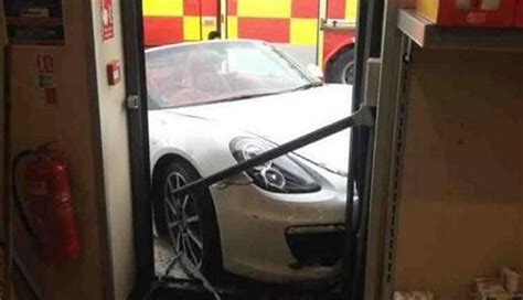 Porsche Driver Crashes Into Discount Store In Gear Mix Up Zim Metro