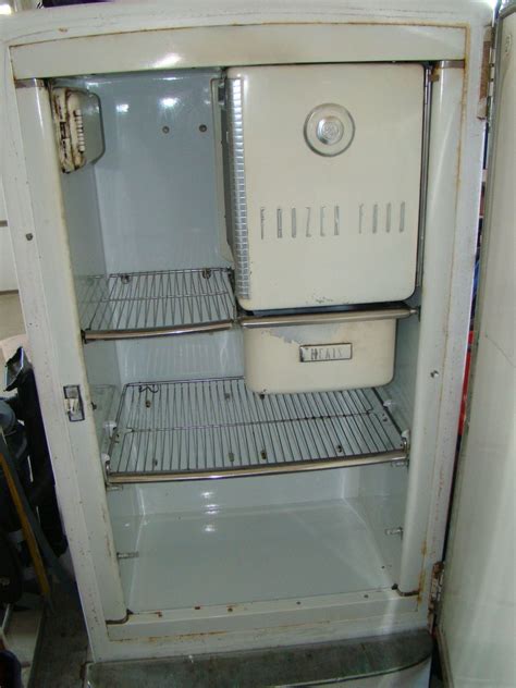 Vintage General Electric 1950 S Retro Refrigerator Retro Refrigerator