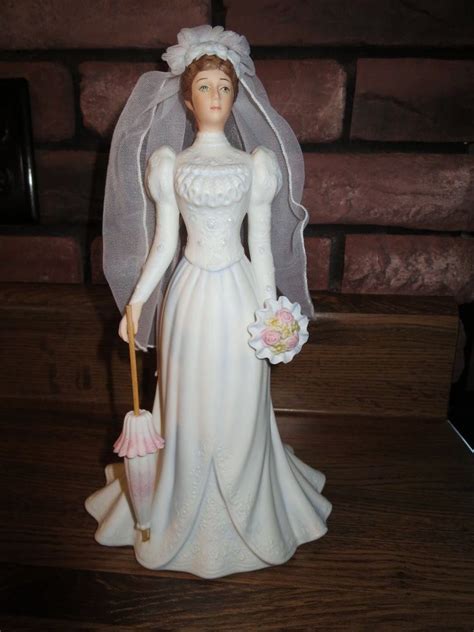 In addition, retired lladró figurines generally have higher values than figurines that are still in production. Celebrating Home/Home Interiors Masterpiece Porcelain ...