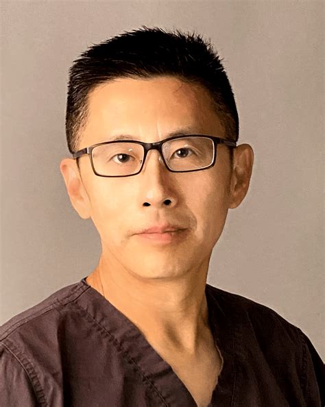 Dr. Ray T Chow | Meet Our Victoria Cosmetic Dentist