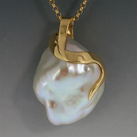 14k Yellow Gold Pendant W Large White Baroque Freshwater Pearl