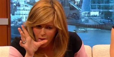 Kate Garraway Copies Susanna Reids Finger Licking Antics As She Sucks Honey Off Her Thumb On