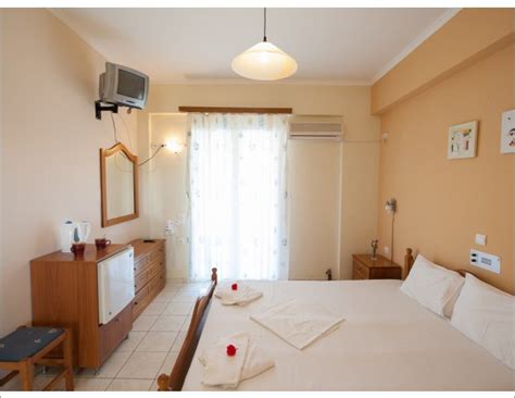 Έλεγχος τιμών, πληροφορίες, φωτογραφίες, στοιχεία επικοινωνίας, τοποθεσία. Apollon Hotel Ζάκυνθος | Ζακυνθος Ξενοδοχεια Τσιλιβι