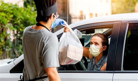 Curbside grocery pickup is a feature that walmart, kroger and other grocers have been expanding to make shopping more convenient and boost sales. 10 Restaurants With Curbside Pickup, Free Delivery and More