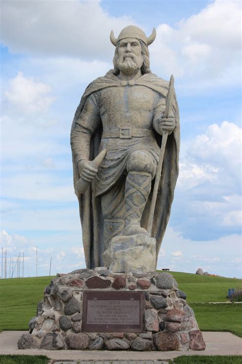 Gimli Manitoba Vikings Statue Vikings Norse
