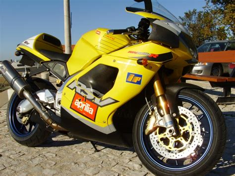 On the topic of chassis characteristics. 2001 Aprilia RSV Mille R - Moto.ZombDrive.COM
