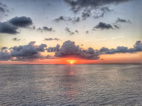 Sunset From Nassau Bahamas Photo From Kimlightnluv Nassau Bahamas