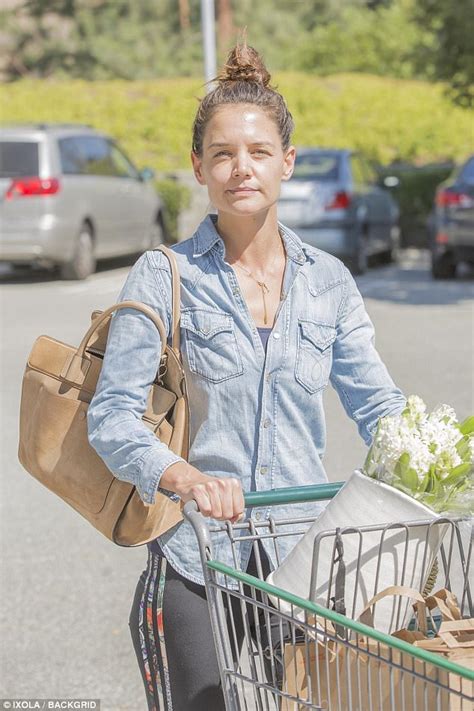 Katie Holmes Shows Her Natural Beauty While Shopping In La