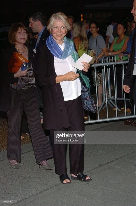 Ellen Burstyn Feet - ⭐Celeb Feet