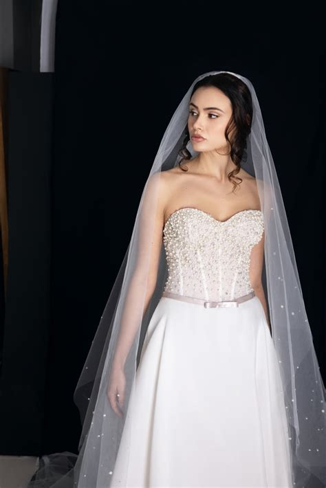 Corsets 9 Wedding Dress Trends For 2022 Brides Everywhere Popsugar Fashion Uk Photo 44