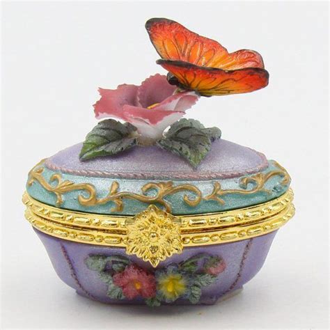 Butterfly On Pansy Flower Porcelain Hinged Trinket Boxes Set Of 4 Trinket Boxes Pansies