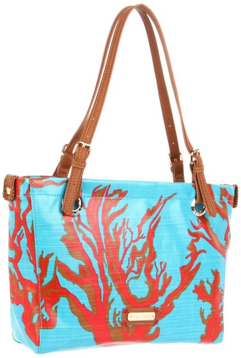 Smaller than the tote and the shopper, the medium satchel is large enough to fit everything you need for the day, it also features our signature critter keychain. Pin by Carolyn Cook on Sak roots