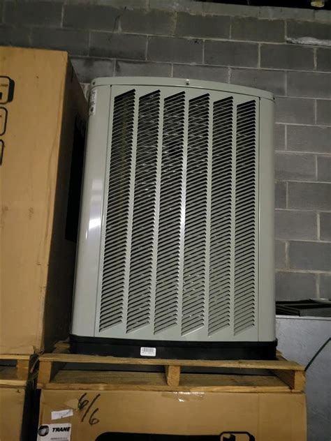 5 Ton Trane Split Cooling Unit 384381