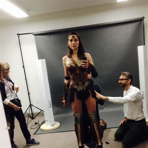 Best Celebrity Social Media Pics New York Daily News Gal Gadot Wonder Woman Gal Gadot