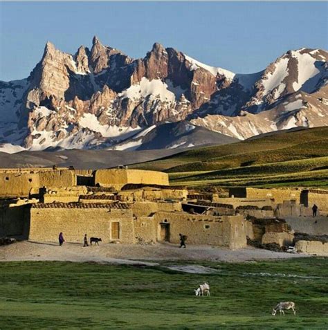 Jun 14, 2021 · strandbesucherin ariane freut sich: A sunny day in a remote village in #Uruzgan, #Afghanistan ...