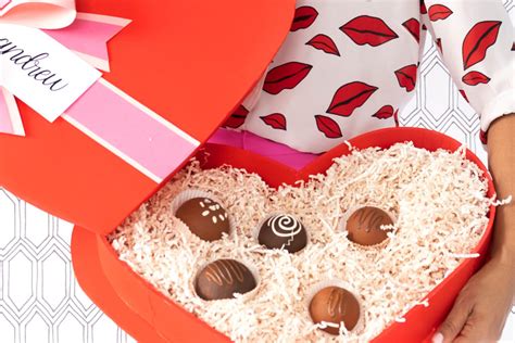 Find the best gift for valentine's day for her (or him!) in our collection of top valentines flowers & gifts from roses to giant teddy bears! How to Make a Giant Box of Chocolates for Valentine's Day ...