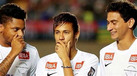 Jogo do fluminense e santos. Em seu Instagram, Neymar afirma que Ganso vai "deitar e ...