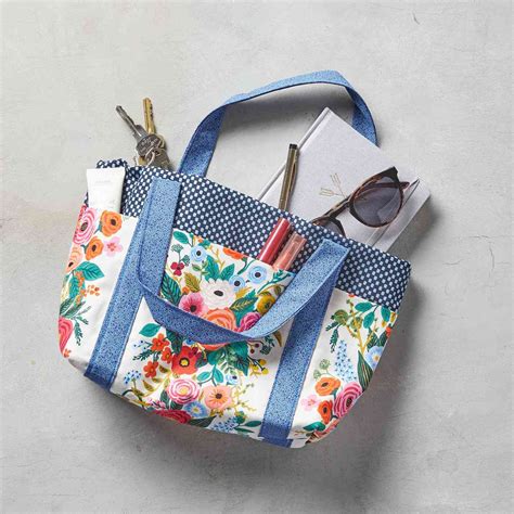 How To Make A Six Pocket Tote Bag Better Homes And Gardens