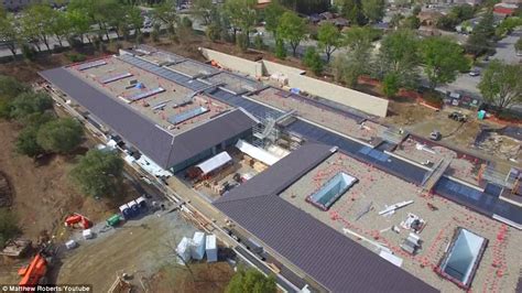 Drone Footage Captured Of Apples California Campus Daily Mail Online