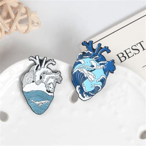 Blue Ocean Heart Pins Jewelry Roaring Wave Whale Enamel Lapel Pin