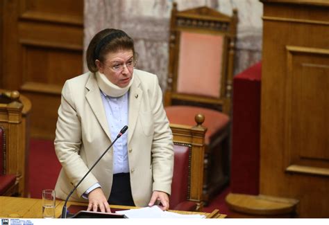 Πένθος στην αστυνομική οικογένεια της κρήτης. Τροχαίο ατύχημα για Μενδώνη - Παναγιωταρέα! Με κολάρο η ...