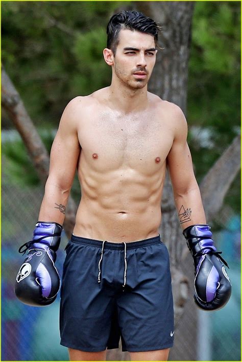 Photo Joe Jonas Shirtless Boxing Pic Shared On Hot Sex Picture
