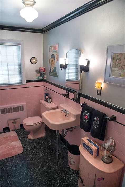 Among pink bathroom decorating ideas is a demanding but noble pink and black bathroom. Robert's pink and black bathroom makeover - Retro Renovation