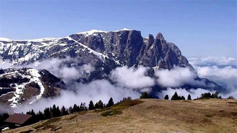 In südtirol finden sie zahlreichen wellnesshotel, in dem sie sich erholsamen anwendungen hingeben können: Südtirol - Seiser Alm Südtirol Mai Schnee - YouTube