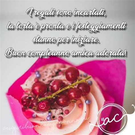 A rendere speciale una bella frase gli auguri di buon compleanno amica mia, può essere anche la condivisione di una foto che ricorda un determinato momento condiviso insieme. Tantissimi auguri di buon compleanno amica mia!
