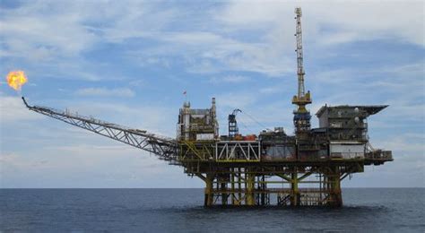 Penggunaan yang cekap petroleum dan sumber bahan api semula jadi yang lain. Antara Sumber2 Tenaga Elektrik di Malaysia, Menerangi dan ...